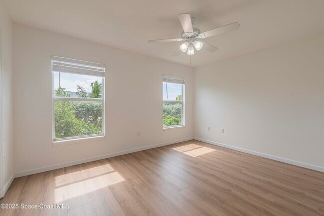 Building Photo - 3701 Titanic Cir