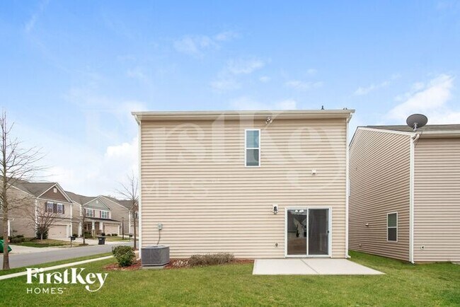 Building Photo - 402 Knothole Ln