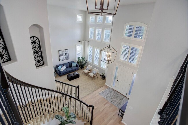 Building Photo - Gorgeous home within the prestigious priva...