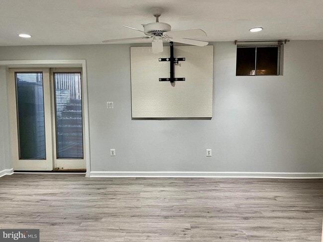 Building Photo - 518 Francis Nicholson Way