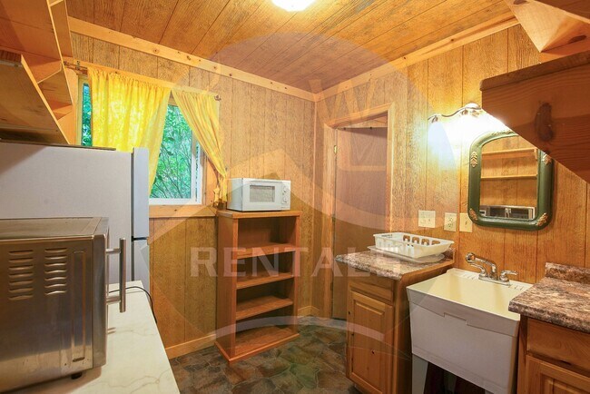 Building Photo - 62 Loveland Vis