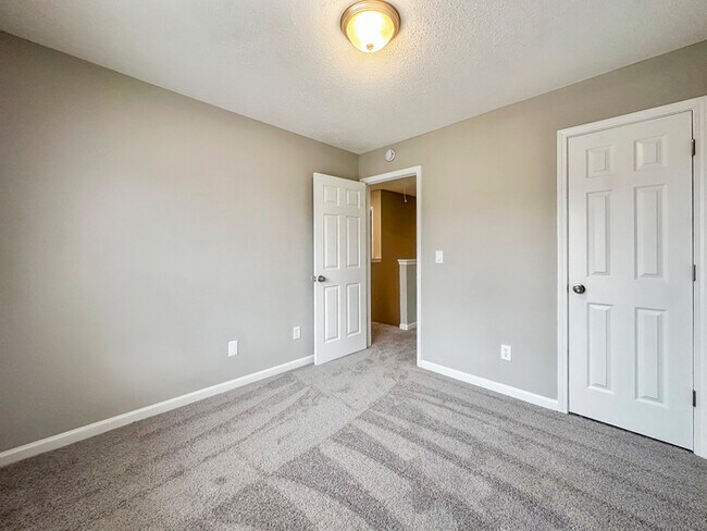 Building Photo - 1421 Isleworth Cir