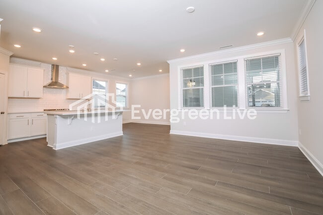 Building Photo - 2916 Ocean Sunrise Dr