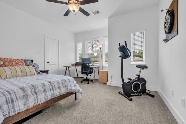 Building Photo - 426 Glacier Pass