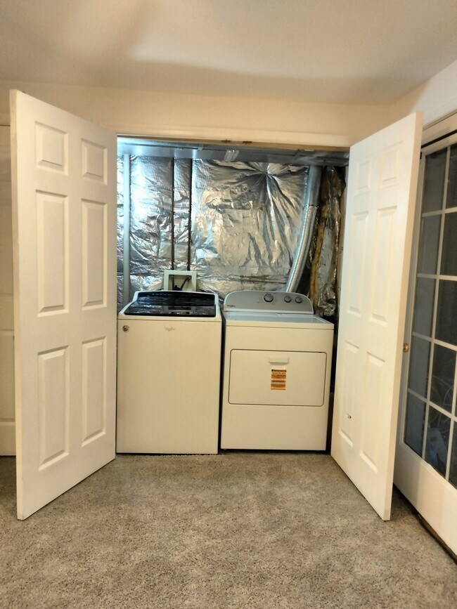 Building Photo - 45580 Grand Central Sq