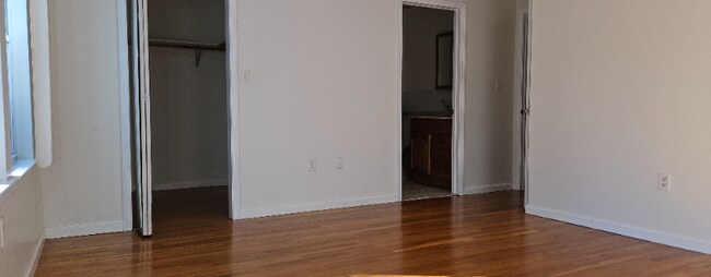 Building Photo - 642 Liberty Ave