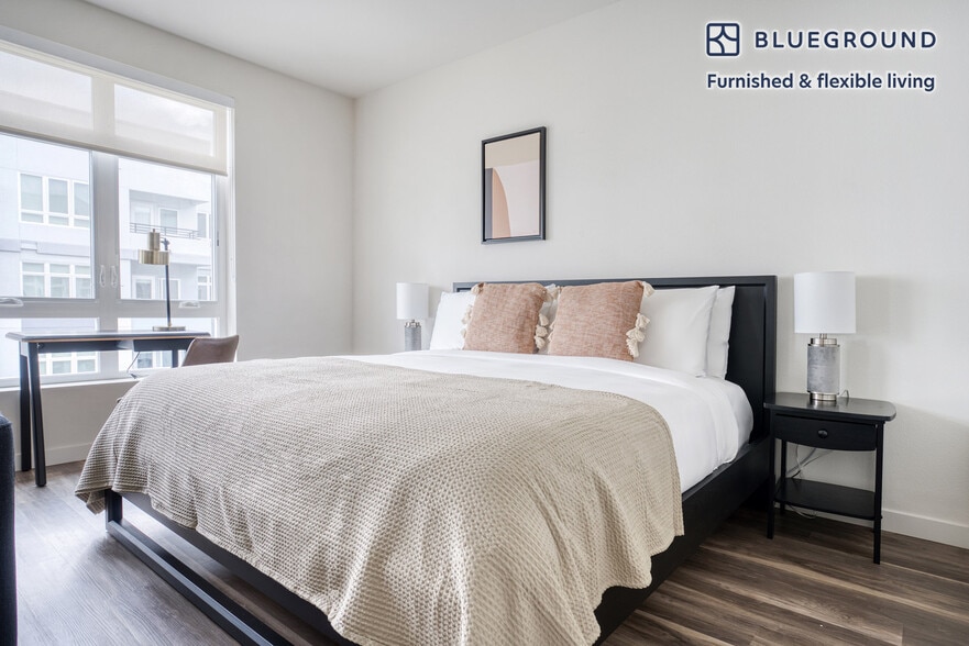 Building Photo - 3093 Broadway-SI FL6-ID701