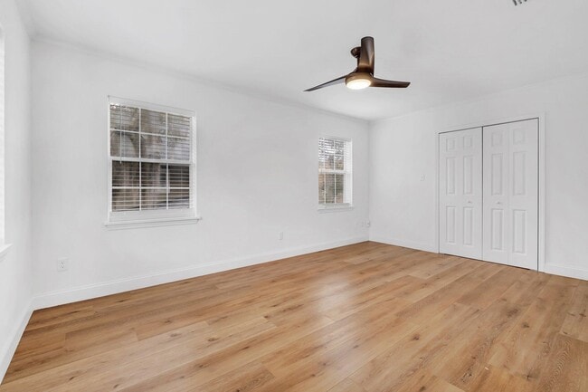 Building Photo - 2704 Nantucket Ln