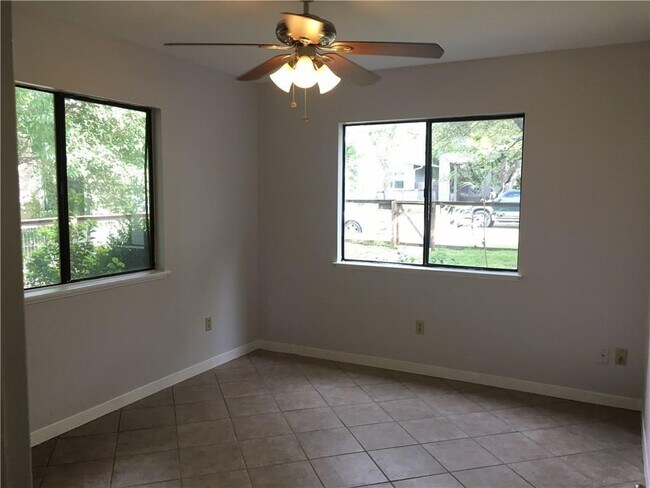 Building Photo - 5302 Avenue G