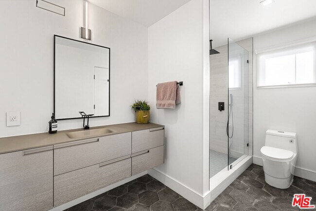 Building Photo - 21715 Rambla Vista