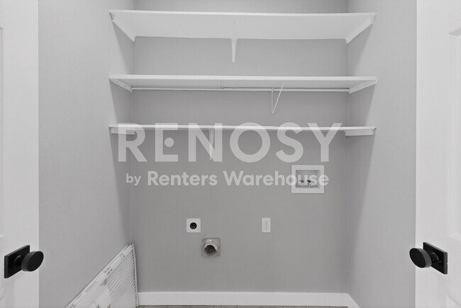 Building Photo - Carrollton GEM Ready For Move-in  ****Rent Concession - 2nd Month Free****