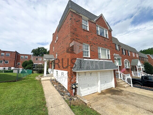 Building Photo - 3950 Constance Rd