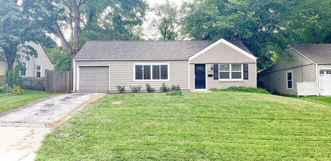 Primary Photo - Charming Updated Ranch in Prime Prairie Vi...