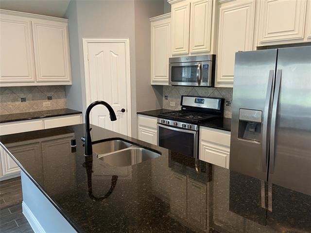 Building Photo - 517 Kelvington Dr