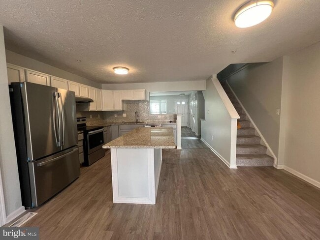 Building Photo - 2579 Blue Water Blvd