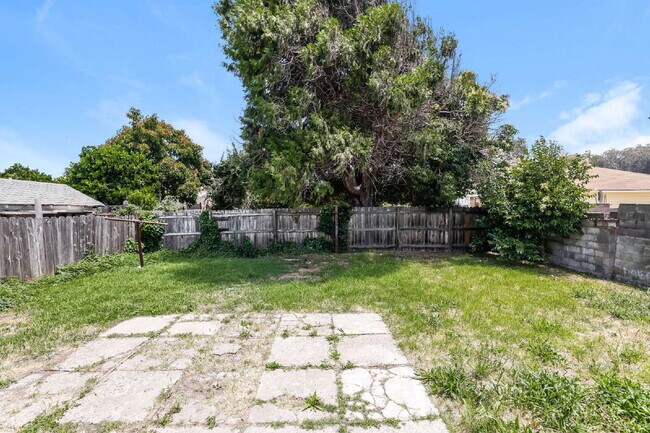 Building Photo - 2810 Devon Way