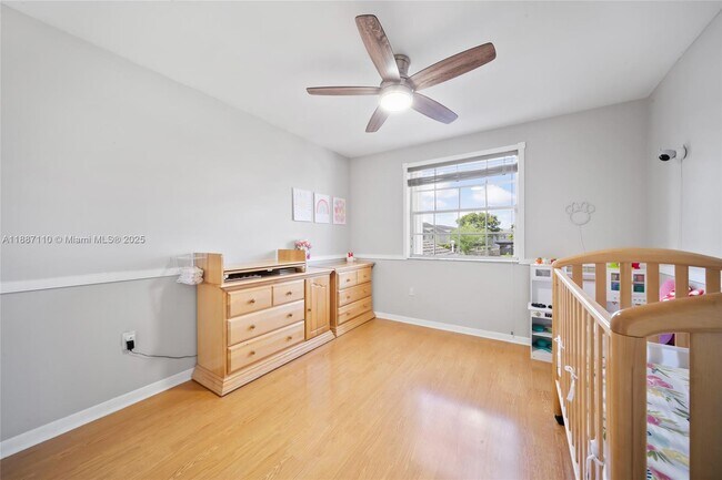 Building Photo - 9883 SW 118th Pl