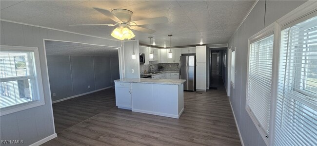 Building Photo - 26209 Kings Rd