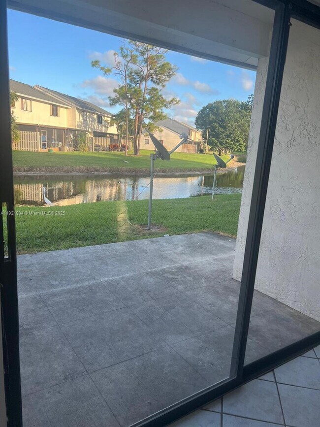 Building Photo - 6408 Dockside Cir