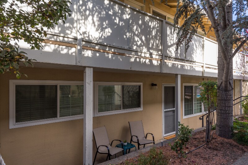 Building Photo - 3561 Farm Hill Blvd