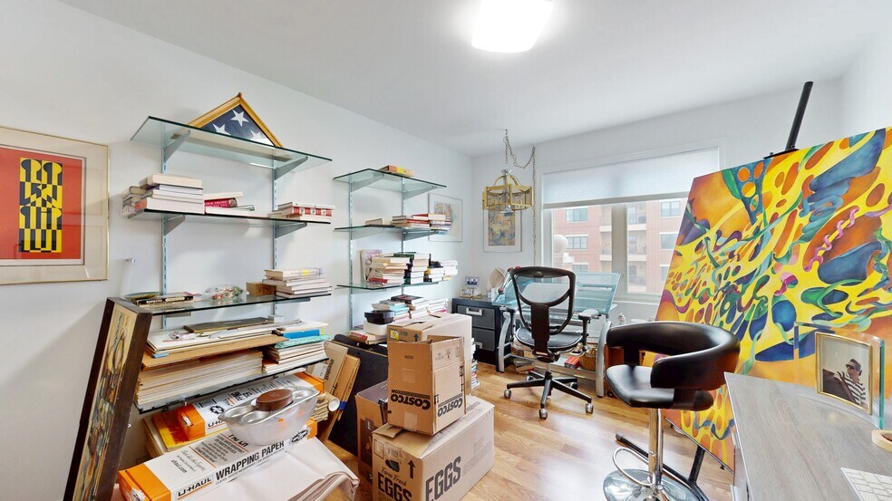 Building Photo - 5000 Oakton St