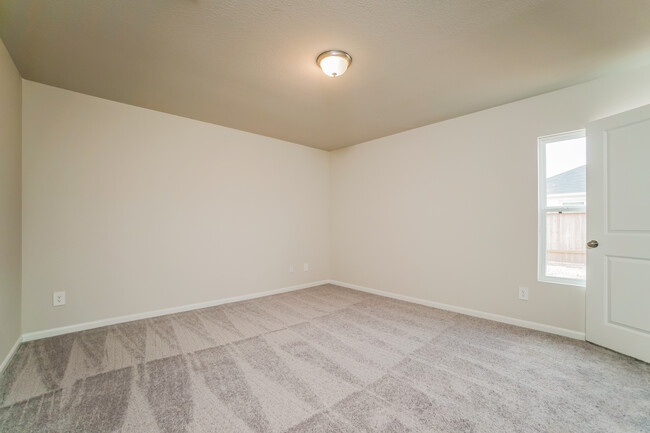 Building Photo - 15774 Del Norte Dr