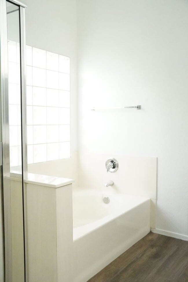 Building Photo - 1231 N Firehouse Ct
