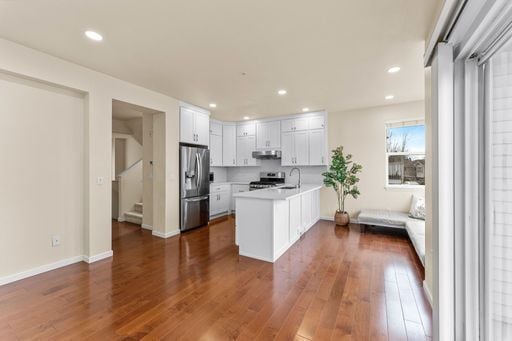 Building Photo - Move-in ready! Large four bedroom home!