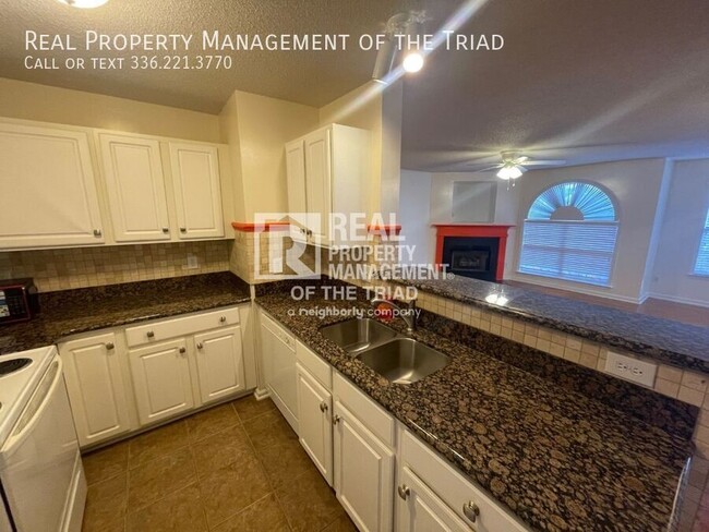 Building Photo - *Move In Special* Deacon Ridge Gated Commu...