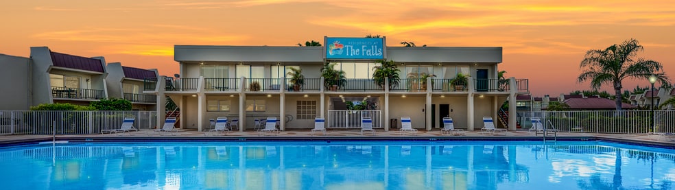 Building Photo - Residences at The Falls