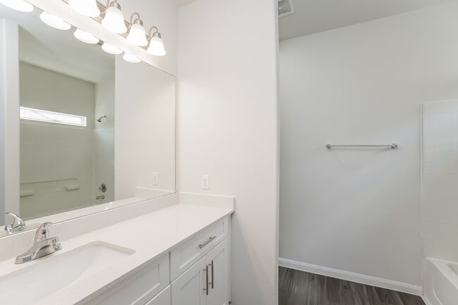 Building Photo - 823 Frontera Ct