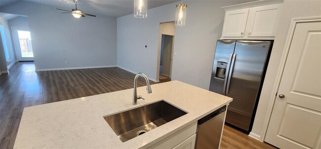 Building Photo - 500 Los Olives Ln