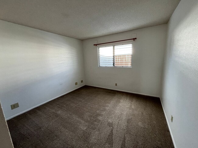 Building Photo - Alii Plantation (Aiea/Honolulu/Aloha Stadium) - ground floor 2 bedroom with full size washer/dryer