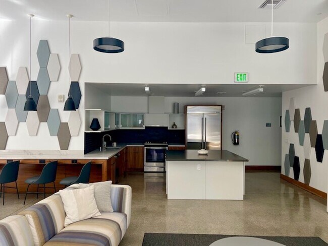 Building Photo - Great East Village Rental