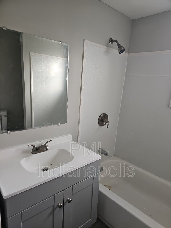 Building Photo - 1540 N Grant Ave