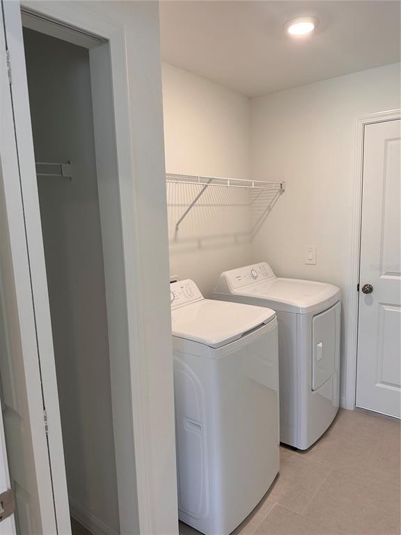 Building Photo - 1641 Nabatoff St