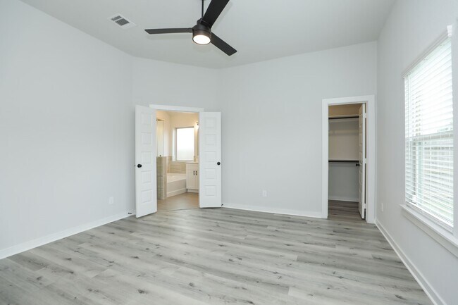 Building Photo - 1023 Santee Ct