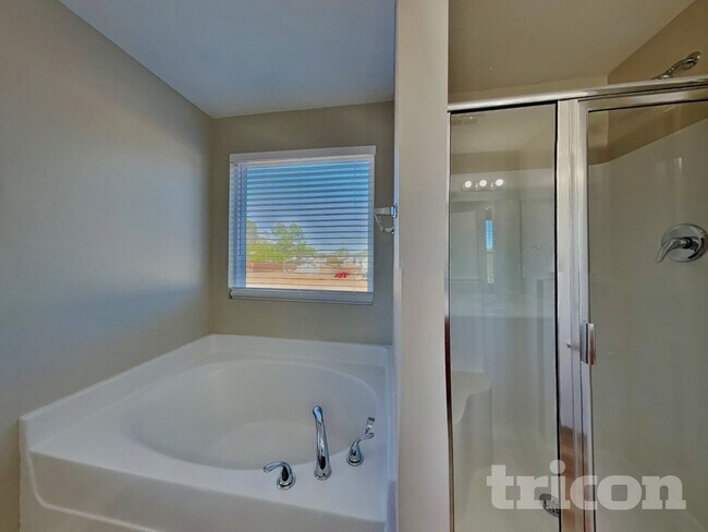 Building Photo - 312 Sequoia Dr