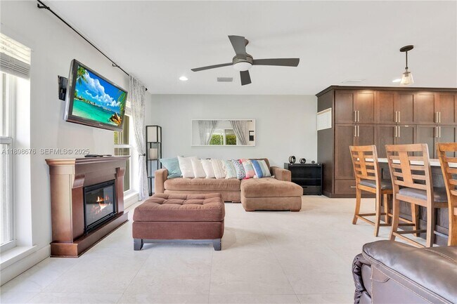 Building Photo - 15300 SW 164th St