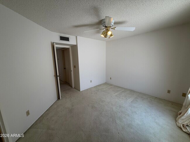 Building Photo - 4548 E Shomi St