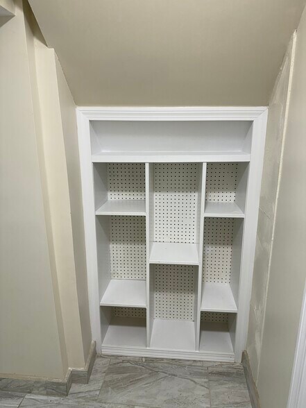 Building Photo - 21 Blakeville St