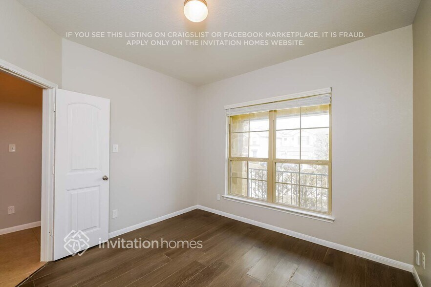 Building Photo - 10638 Gentle Fox Bay
