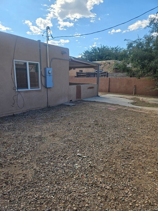 Building Photo - A must see if you're looking for more livi...