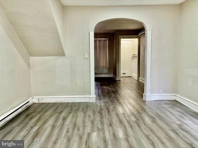 Building Photo - 831 S 59th St