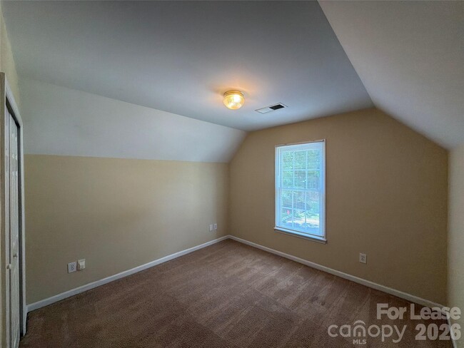 Building Photo - 3100 Arklow Rd
