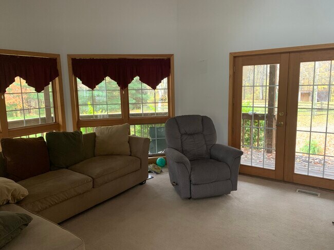 Living room - 8550 M 62