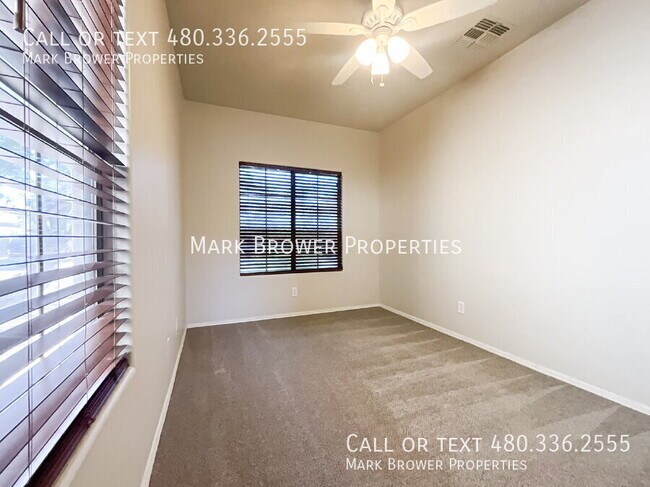 Building Photo - 396 E Bradstock Way