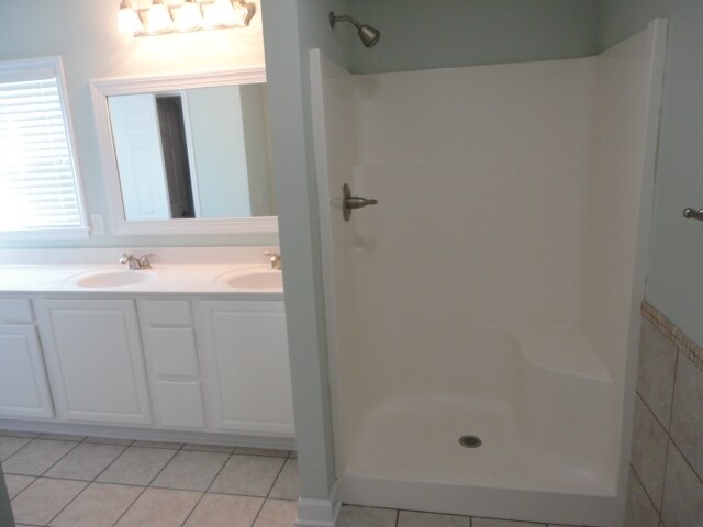 Building Photo - 5818 Chesridge Ln
