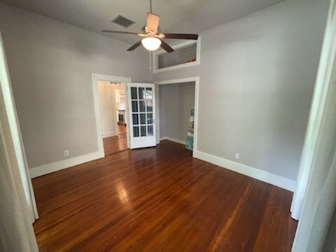 Building Photo - 218 Vance St