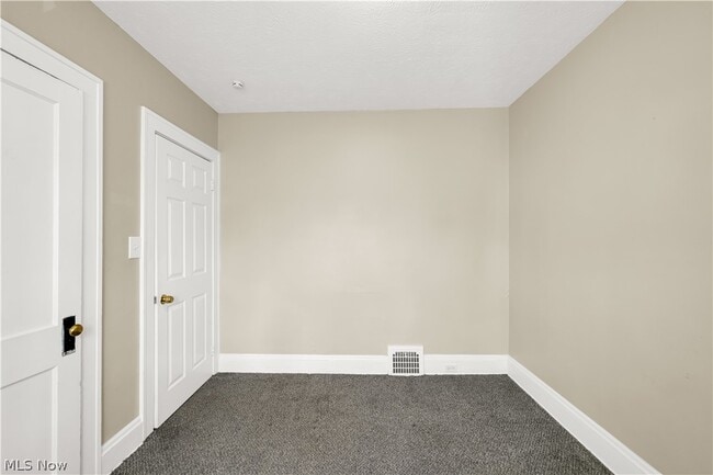 Building Photo - 3416 W 117th St